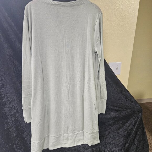 Zenana Outfitters L Long Sleeve Snap front closure cozy sweater long light green - Picture 3 of 3